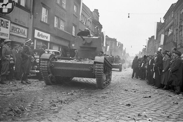 Как советы оккупировали Чехословакию: история