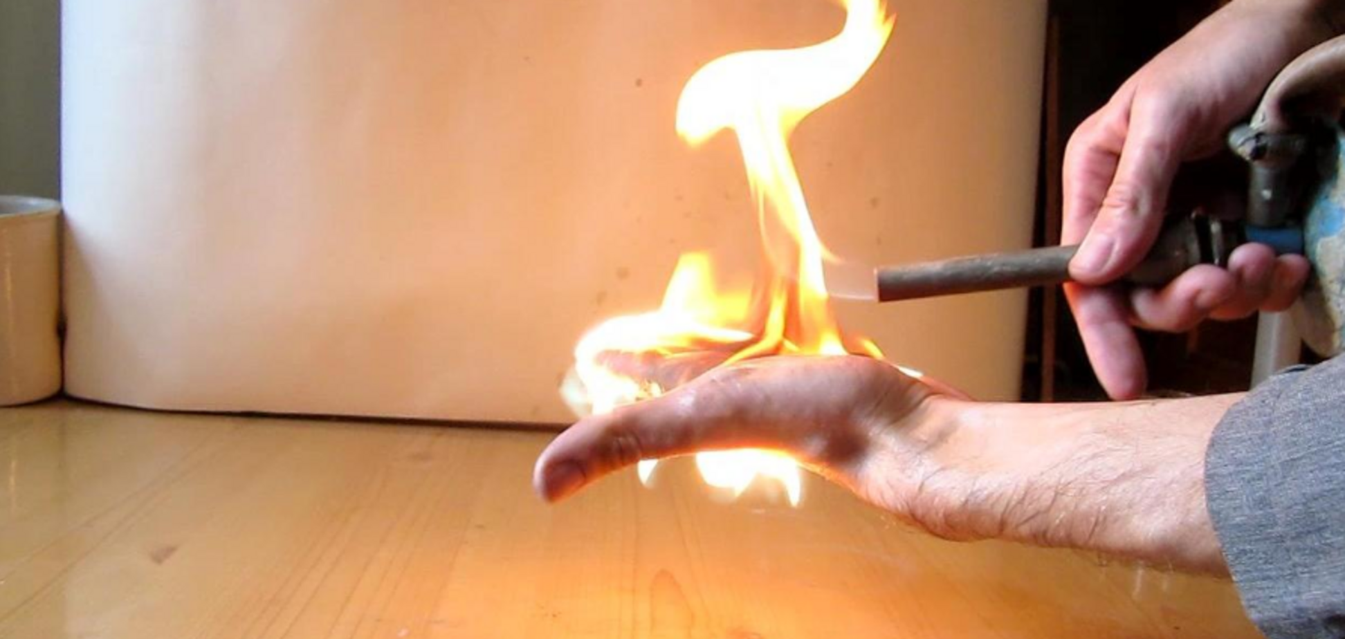 Небезпечний флешмоб з вогнем захопив підлітків: у чому суть