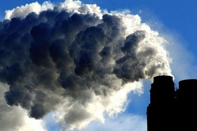 Почему люди падают в обморок на параде