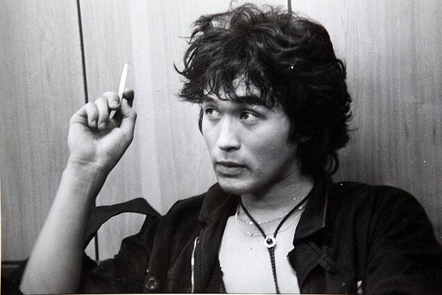 В сети выставили на продажу паспорт Виктора Цоя: озвучена цена