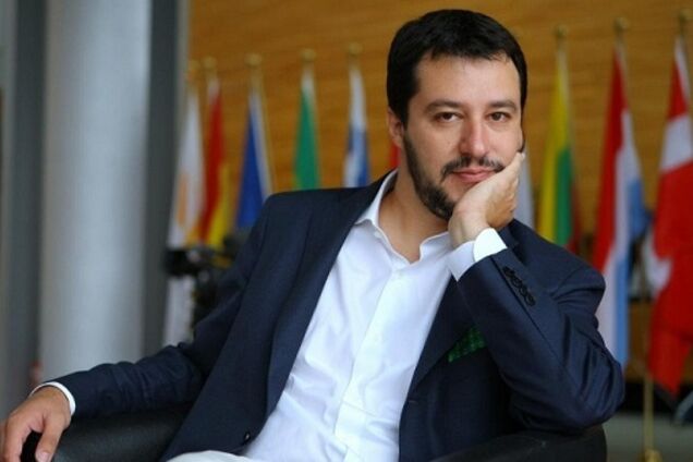 'Дьявол': подыгравший Путину вице-премьер Италии угодил в расовый скандал