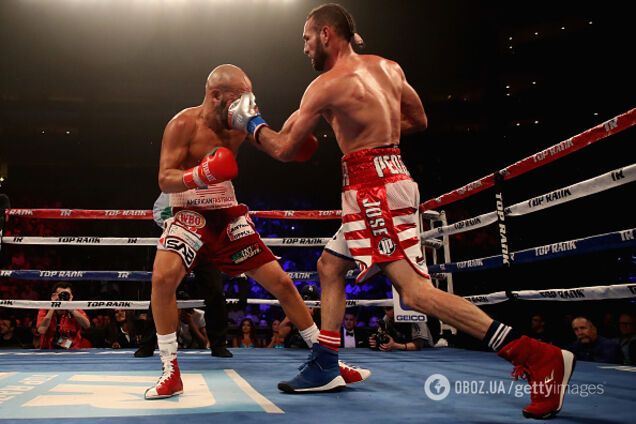 Боксер выиграл чемпионство и стал новым соперником Ломаченко