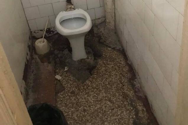 'Як на зоні!' У мережі показали жах в лікарні Одеси