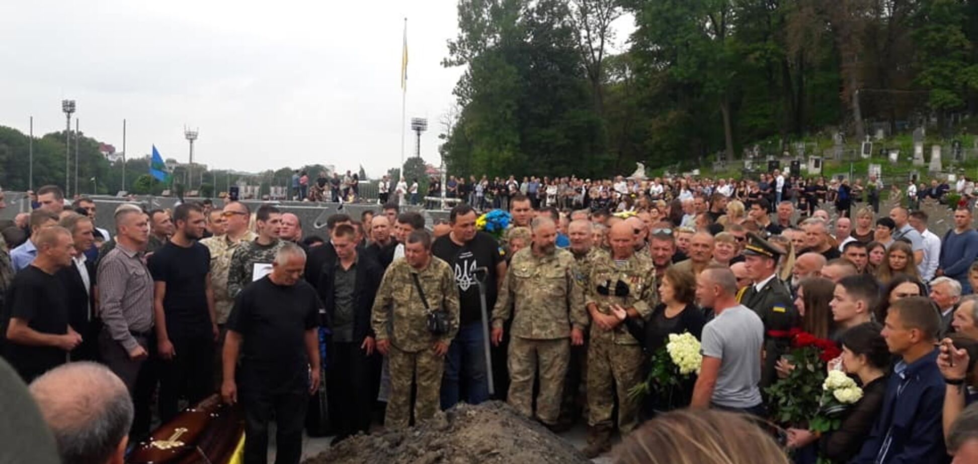 У Львові спробували зірвати похорон захисника України: що сталося