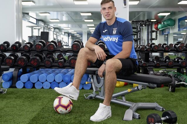 Официально: вратарь сборной Украины покинул 'Реал'