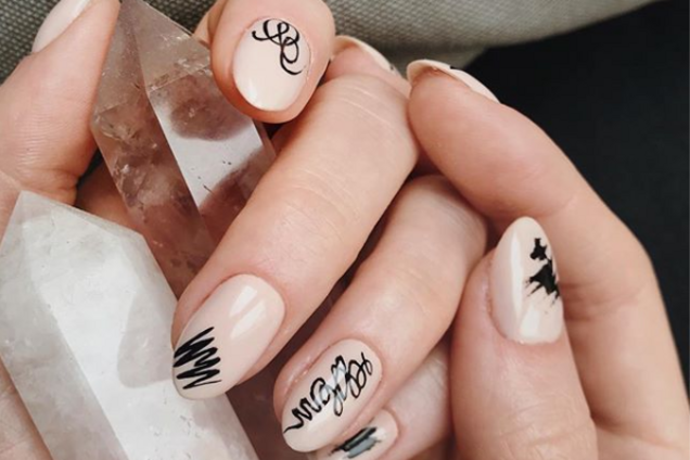 Манікюр без манікюру: новий модний тренд нігтів 2018