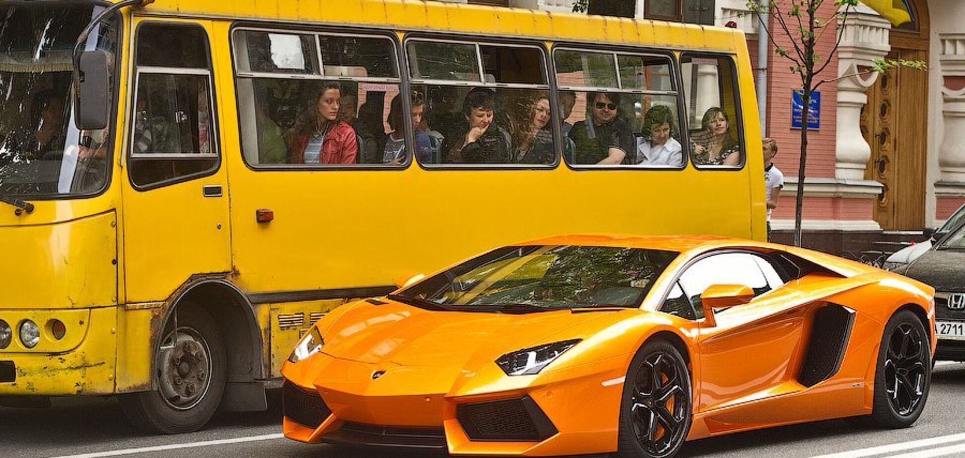 О нищете и воровстве: в сети вспомнили знаковое фото из Киева