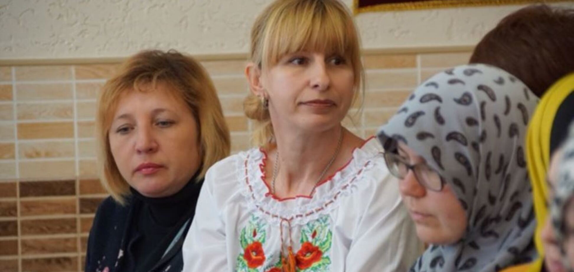 В Крыму оккупанты ворвались в дом активистки Украины: все подробности