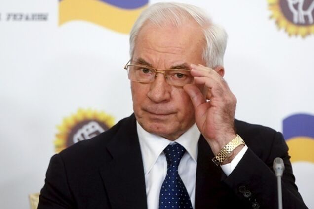 'Це бімба!' Азаров зробився експертом з 'мови' у Росії