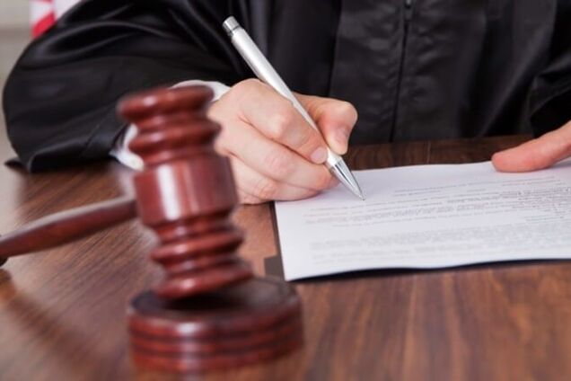 Верховный Суд 'узаконил' нелегальное оружие украинцев