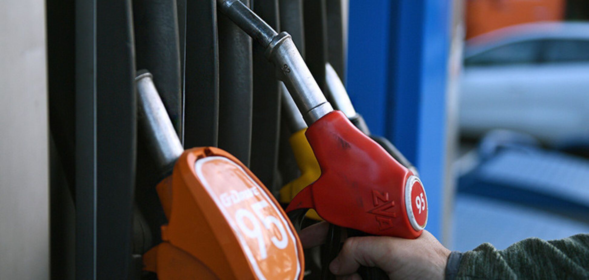 Что будет с ценами на бензин в Украине: прогноз до конца года