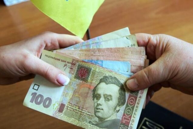 Украинцев ждет повышение соцвыплат: кому и на сколько поднимут