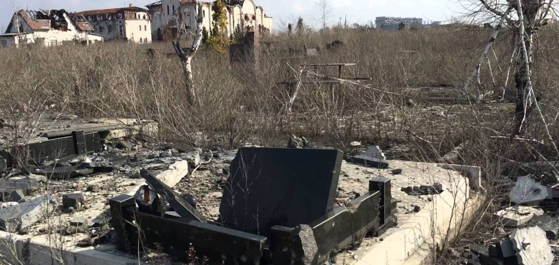 'Везде гадко': в Донецке рассказали, как оккупанты устроили бизнес на могилах