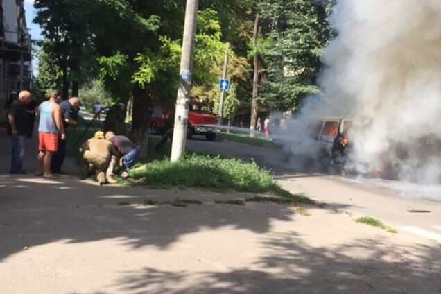 Вибух авто на Дніпропетровщині: з'явилися деталі і нові фото
