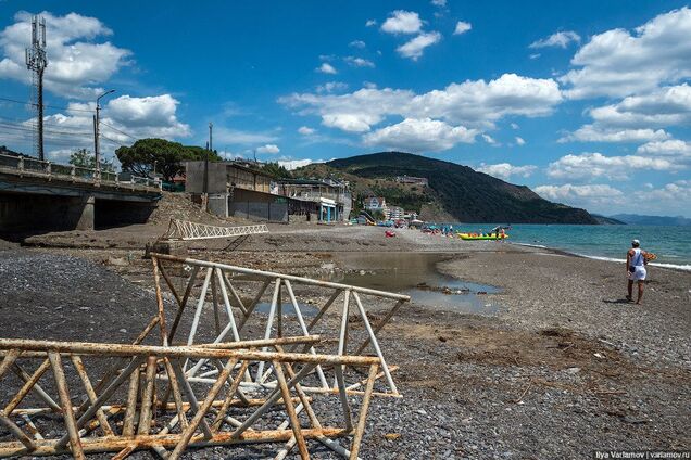 'Підштовхують до суїциду': в Криму забили на сполох через нову проблему