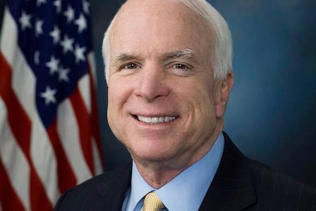 Маккейн и очкарики Януковича