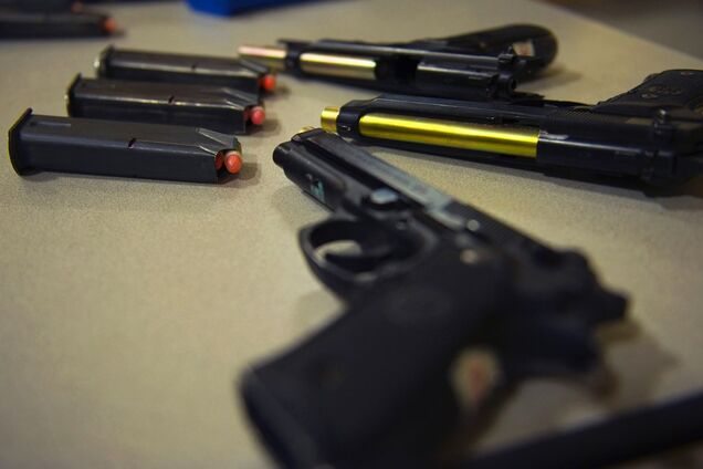 'Уже 11 років!' Адвокат розкрив несподівані деталі про незаконну зброю в Україні