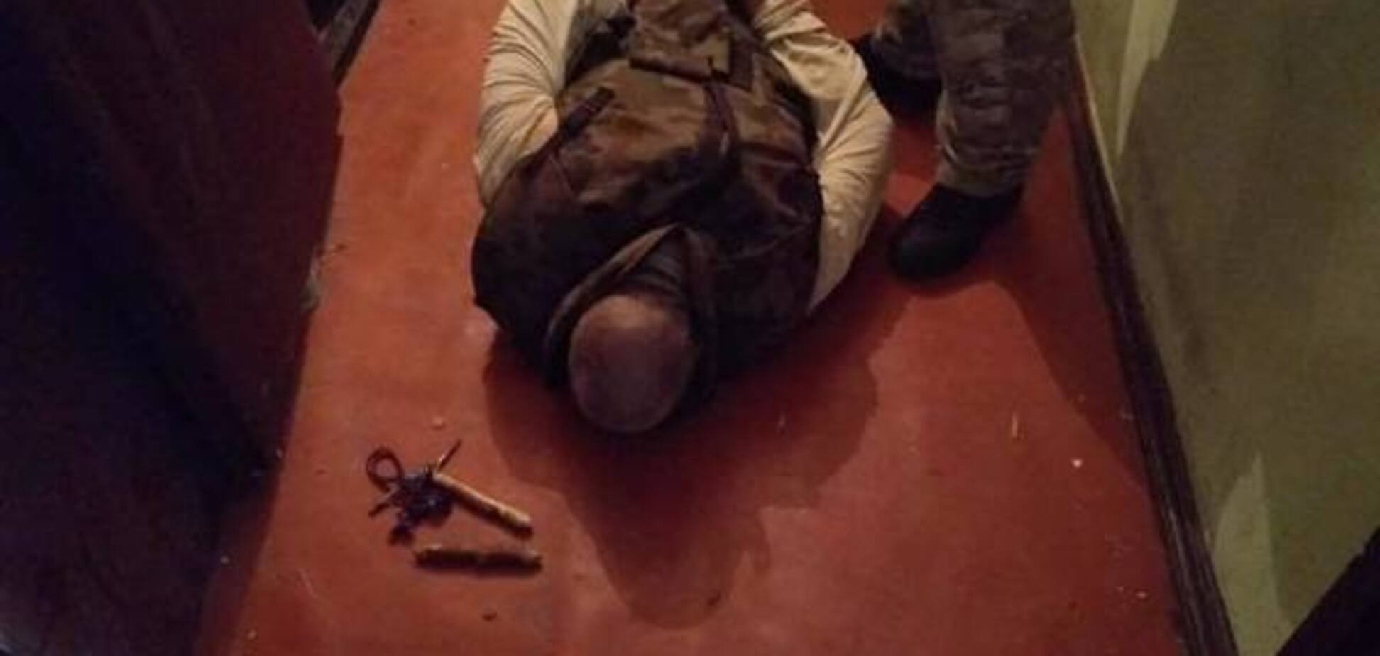 'Хотел убить лопатой': мать детей-заложников рассказала, что произошло в квартире Киева