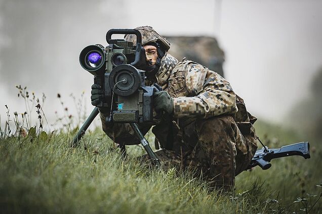 'Украинский сценарий': Латвия экстренно подняла войска