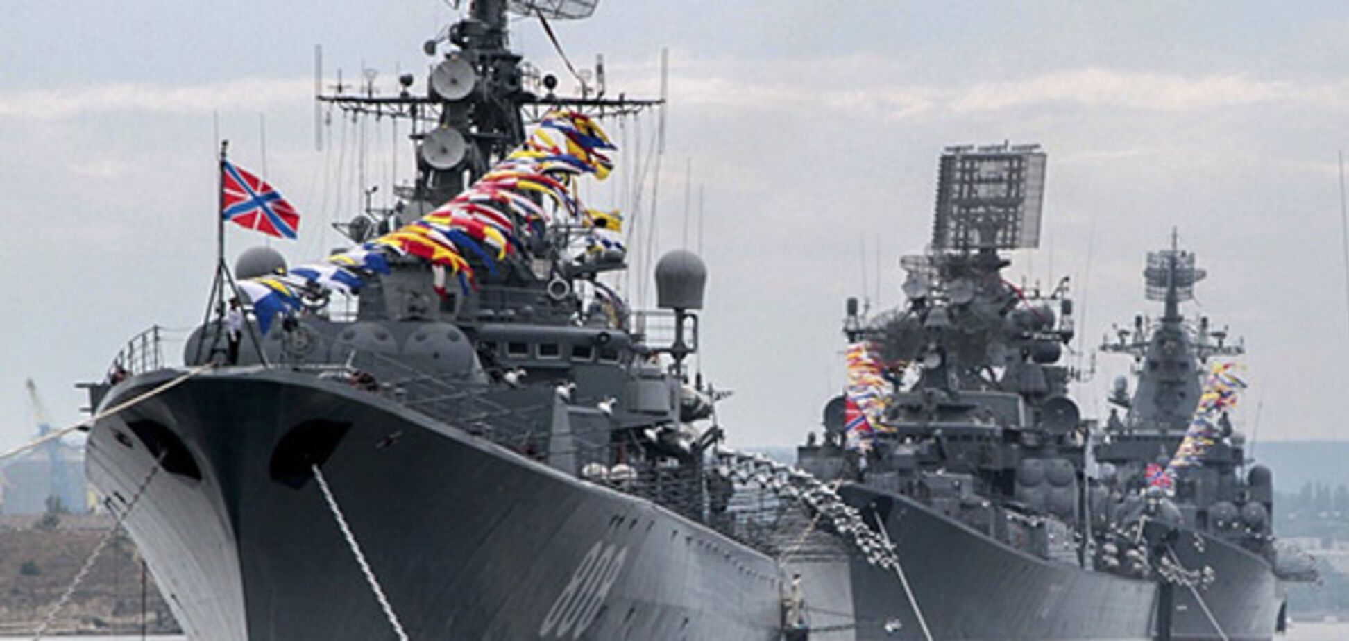 Ситуація критична: Росія масово перекидає флот на Азовське море