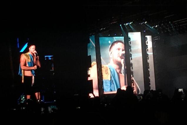 Флаг Украины на сцене: в Киеве прошел концерт Imagine Dragons