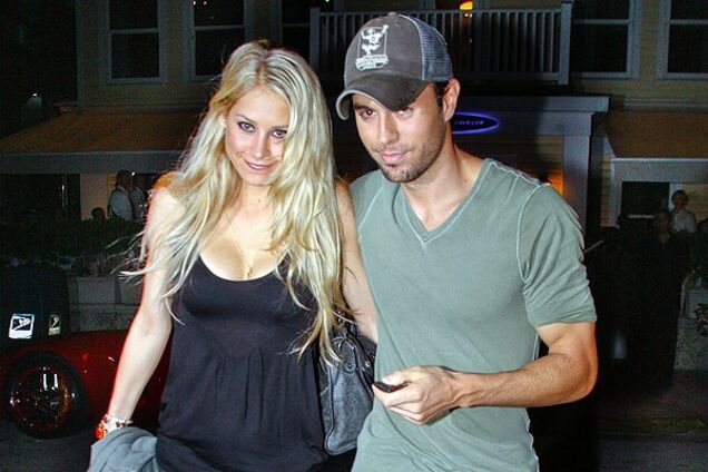 Курникова и Иглесиас позабавили сеть видео с близнецами