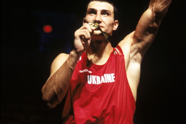 Первый в истории! В сети вспомнили самую знаковую победу Кличко - опубликовано видео