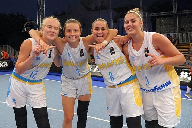 Женская сборная Украины U-18 вышла на Евробаскет 3х3