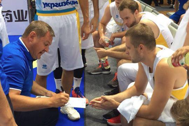 Cборная Украины по баскетболу проиграла Китаю в товарищеском матче