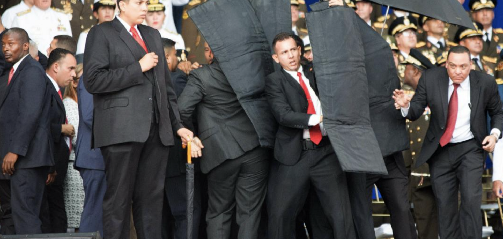 В Венесуэле совершили покушение на президента: все подробности