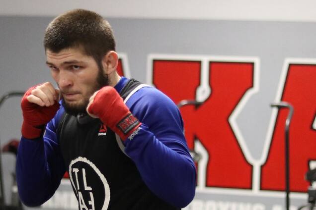 Знущалися з бездомних: російського чемпіона UFC Нурмагомедова зацькували у мережі