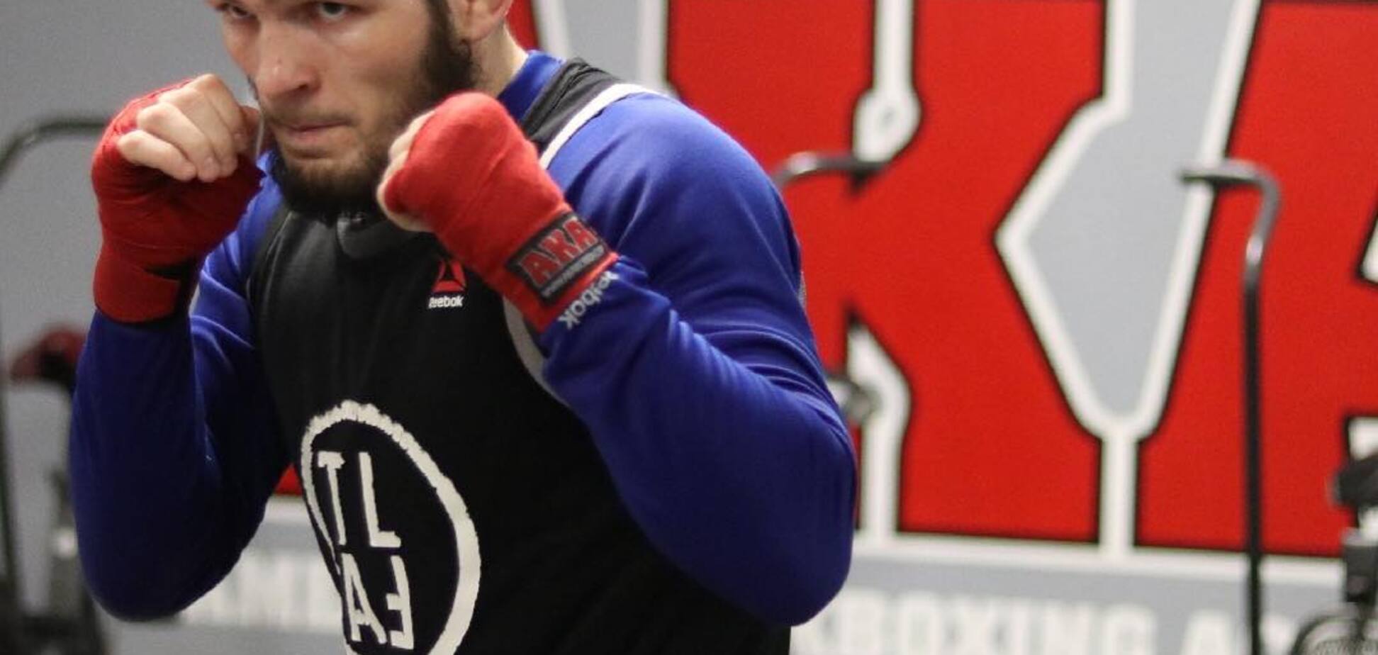 Знущалися з бездомних: російського чемпіона UFC Нурмагомедова зацькували у мережі