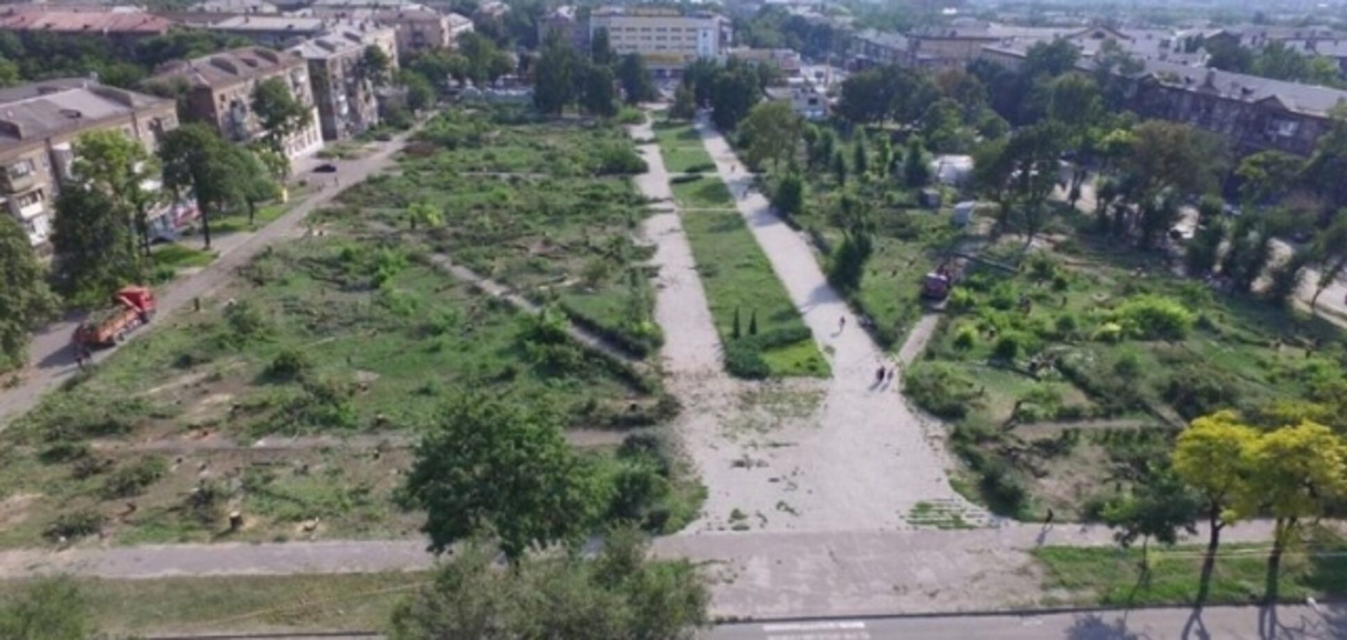 Знищений у Запоріжжі парк зняли з висоти пташиного польоту