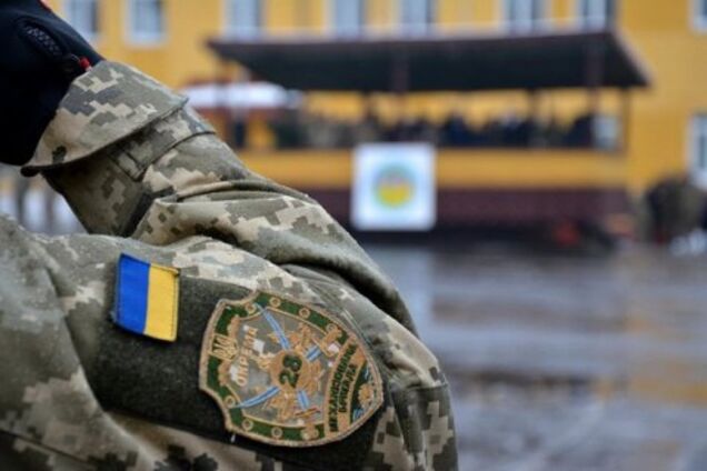Залишив записку: з'явилися подробиці самогубства українського військового