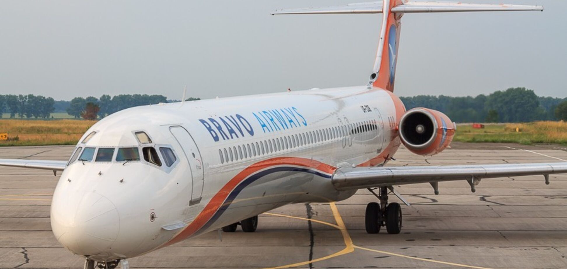 Полдня в аэропорту: украинцы снова не могут вернутся домой