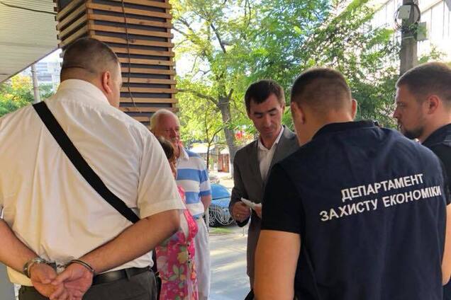 В Киеве на взятке попался крупный чиновник ГФС