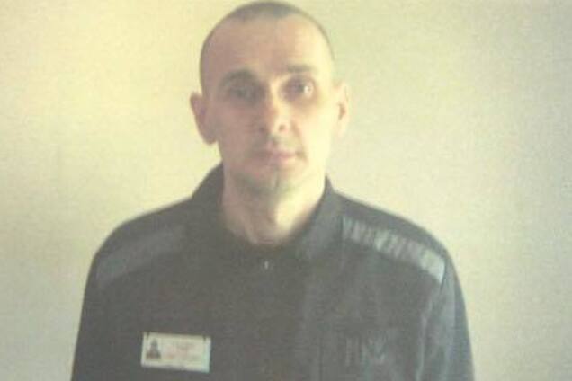 Невозможно смотреть: появились свежие фото изможденного Сенцова