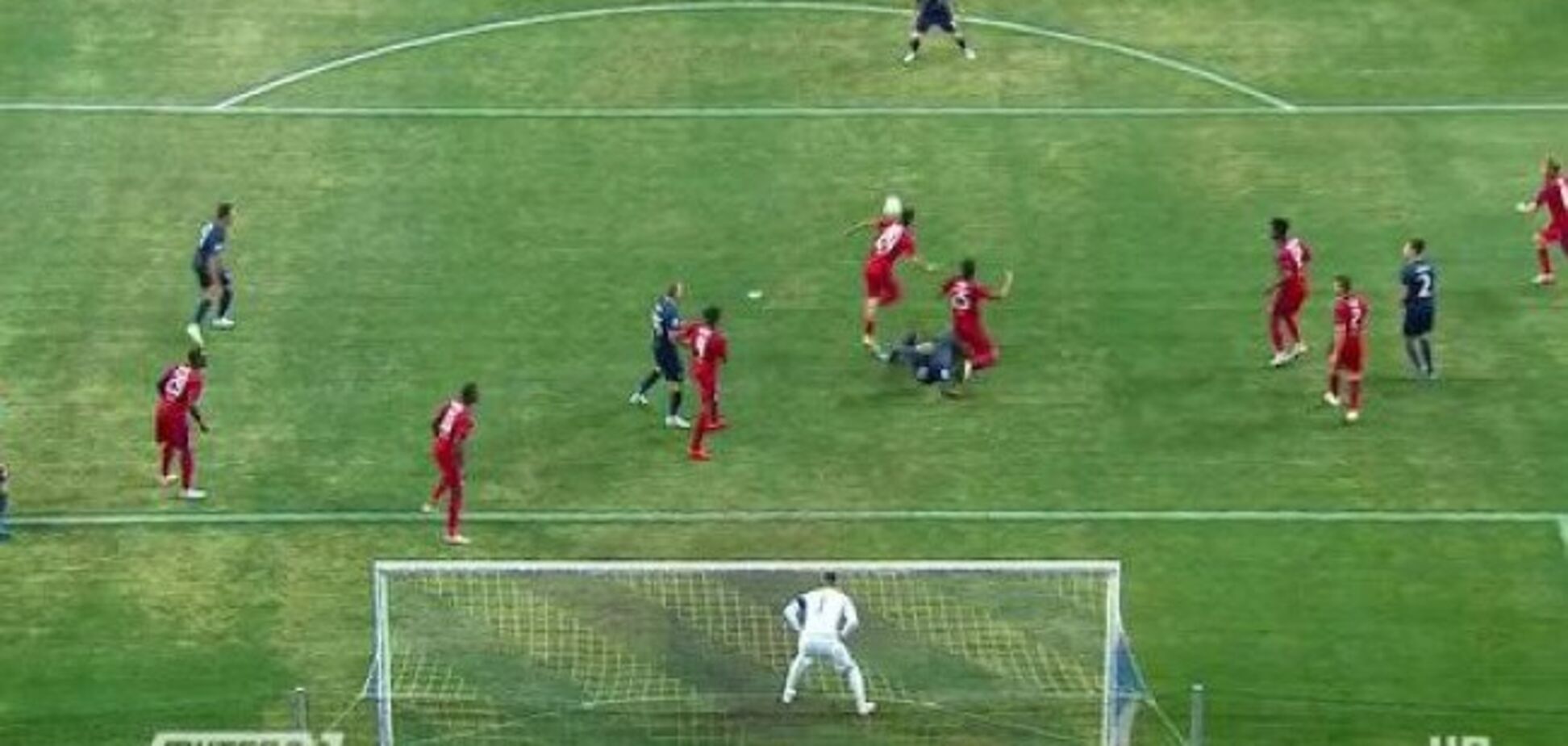 Футболіст 'Маріуполя' забив бомбезний гол з льоту в Лізі Європи - відеофакт
