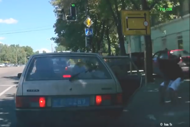 'Биків хай знають в обличчя': копи у Дніпрі розлютили мережу своїм вчинком