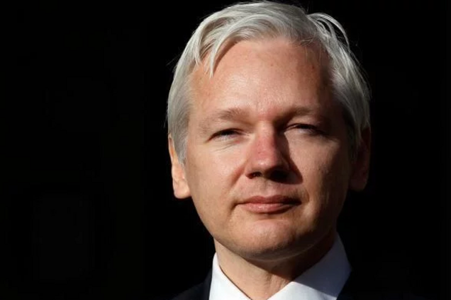 Ассанджа вызвали на допрос из-за России: о чем речь