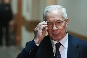 ''Антирекорд х*нты'': в сети разоблачили нелепый фейк Азарова