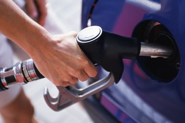 В Україні значно подорожчали бензин і газ: скільки заплатимо