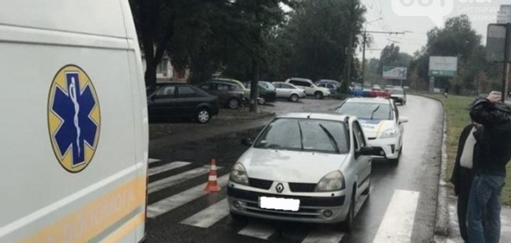 В Бородинском микрорайоне Запорожья сбили женщину на пешеходном переходе