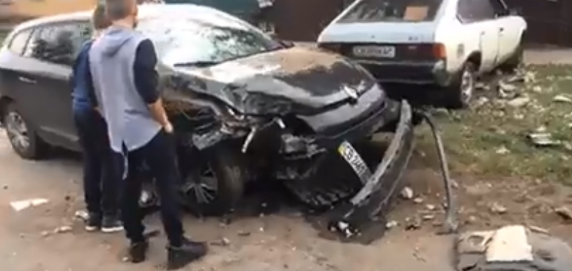 ''Монтувалкою по голові'': спливли скандальні факти про сина мера Прилук, який влаштував ДТП