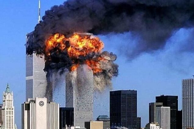 Теракт в США: 11-е сентября в одном фото