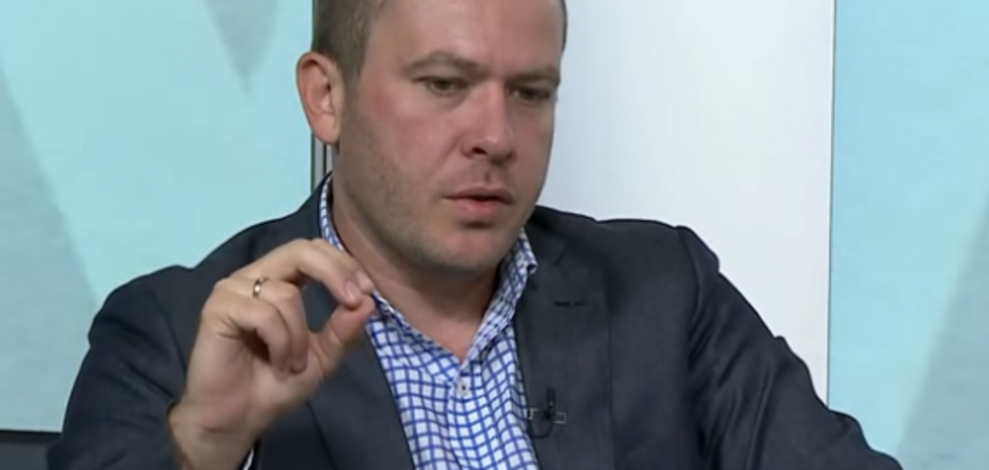 ''Маразматик!'' Нардеп и замминистра поскандалили в прямом эфире