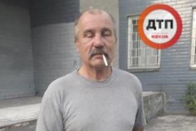 ''Воняет трупом? И такое съедят!'' В Киеве поймали пьяного развозчика мяса для детсадов