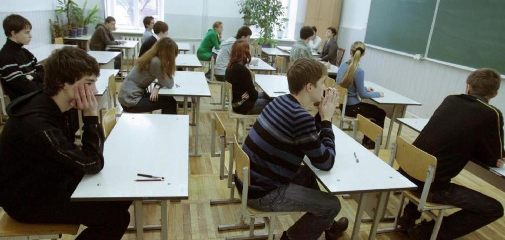 Завищували оцінки: викрито схему масштабного хабарництва на ЗНО в Україні