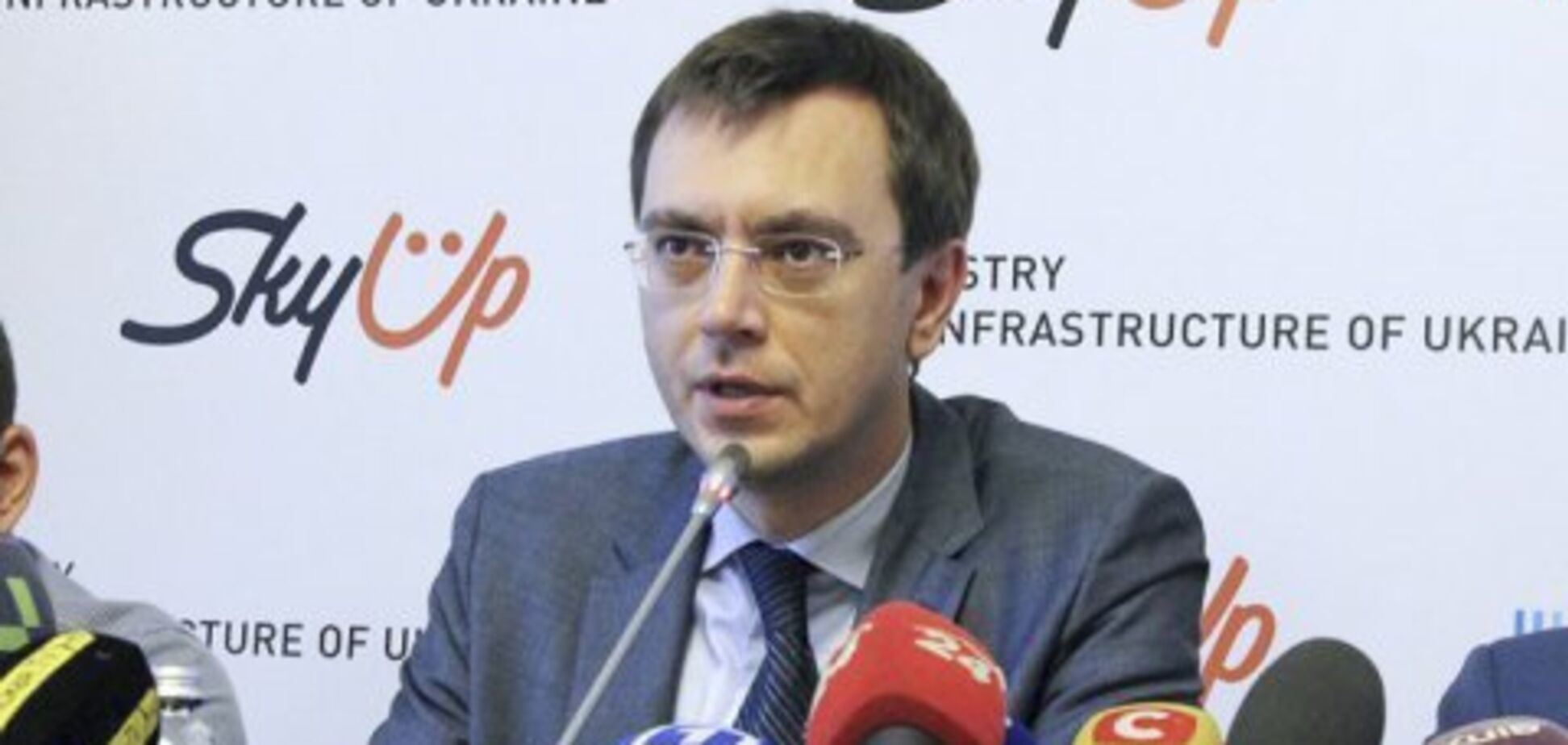 Омелян: в 'Укрзалізниці' щорічно зникає більше 15 млрд грн