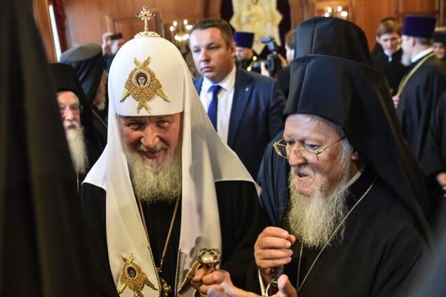 ''Мы предупреждали!'' РПЦ разрывает связь с Константинополем из-за Украины
